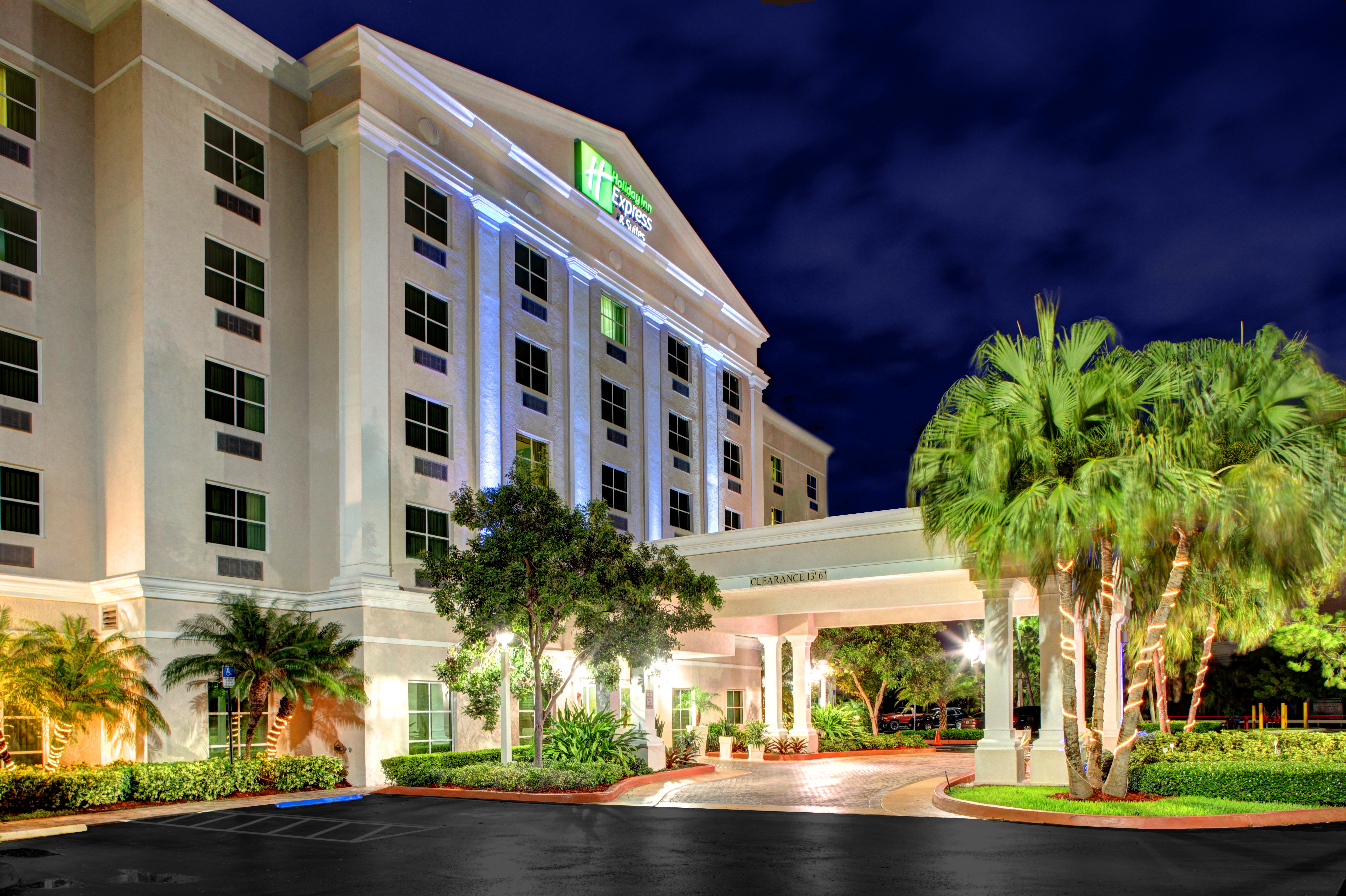 Holiday Inn Express and Suites Kendall 68/77