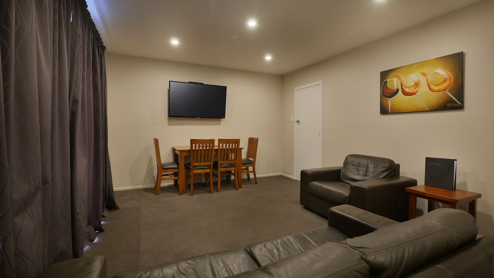 Cashel Court Motel 15/31