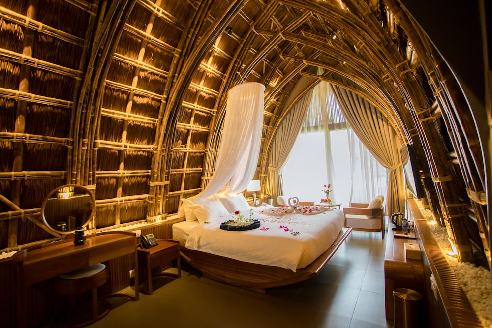 Wyndham Grand Vedana Ninh Binh 27/66