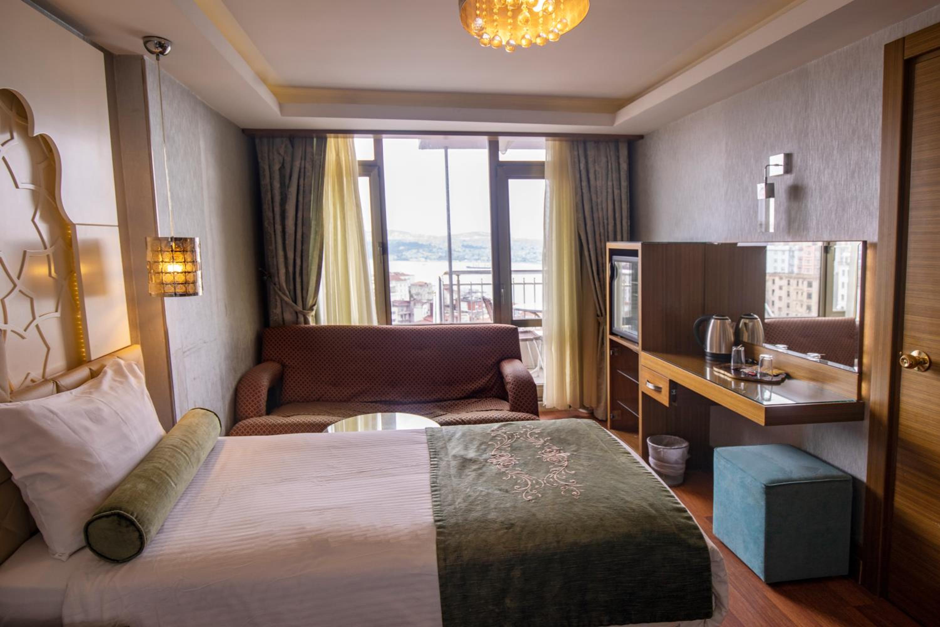غرفة سوبيريور بسرير فردي بإطلالة على البحر بشرفة، Grand Star Hotel Bosphorus 8/10