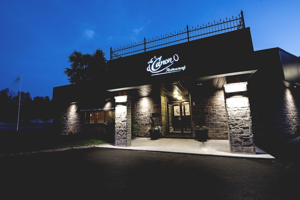 L'escale Hotel Suites 3/55