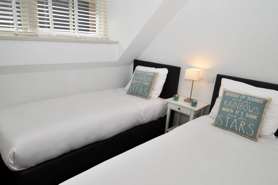 Hotel Herbergh Amsterdam Airport 15/30