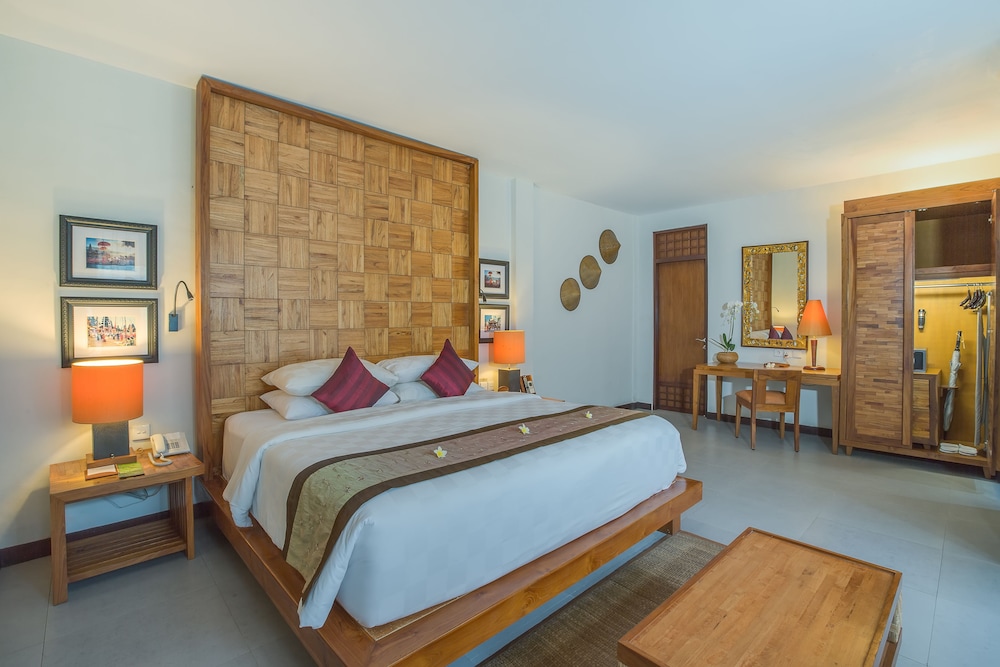 Ramayana Candidasa Beach Resort 23/77