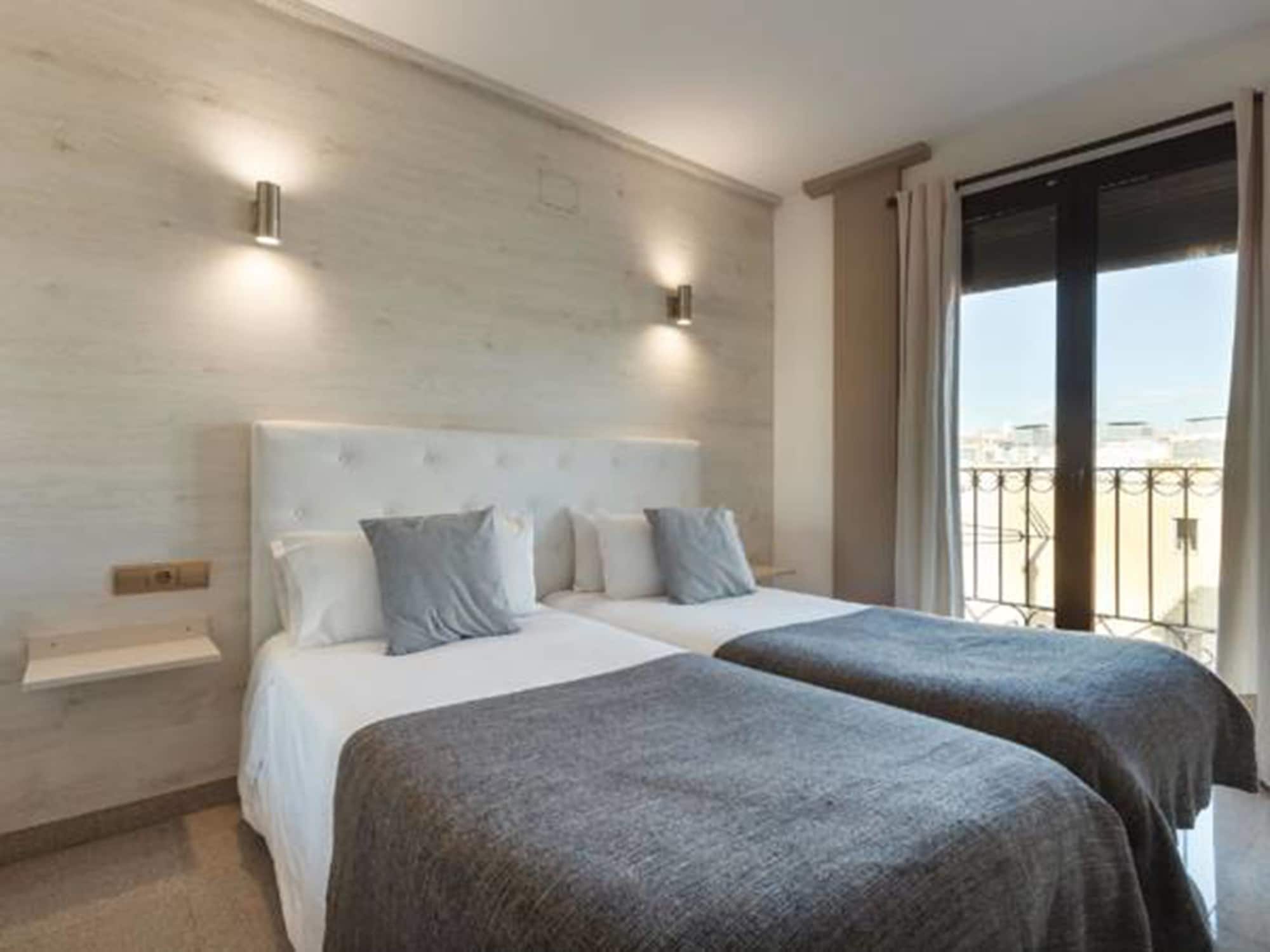 2 BEDROOMS, APARTMENT, BALCONY