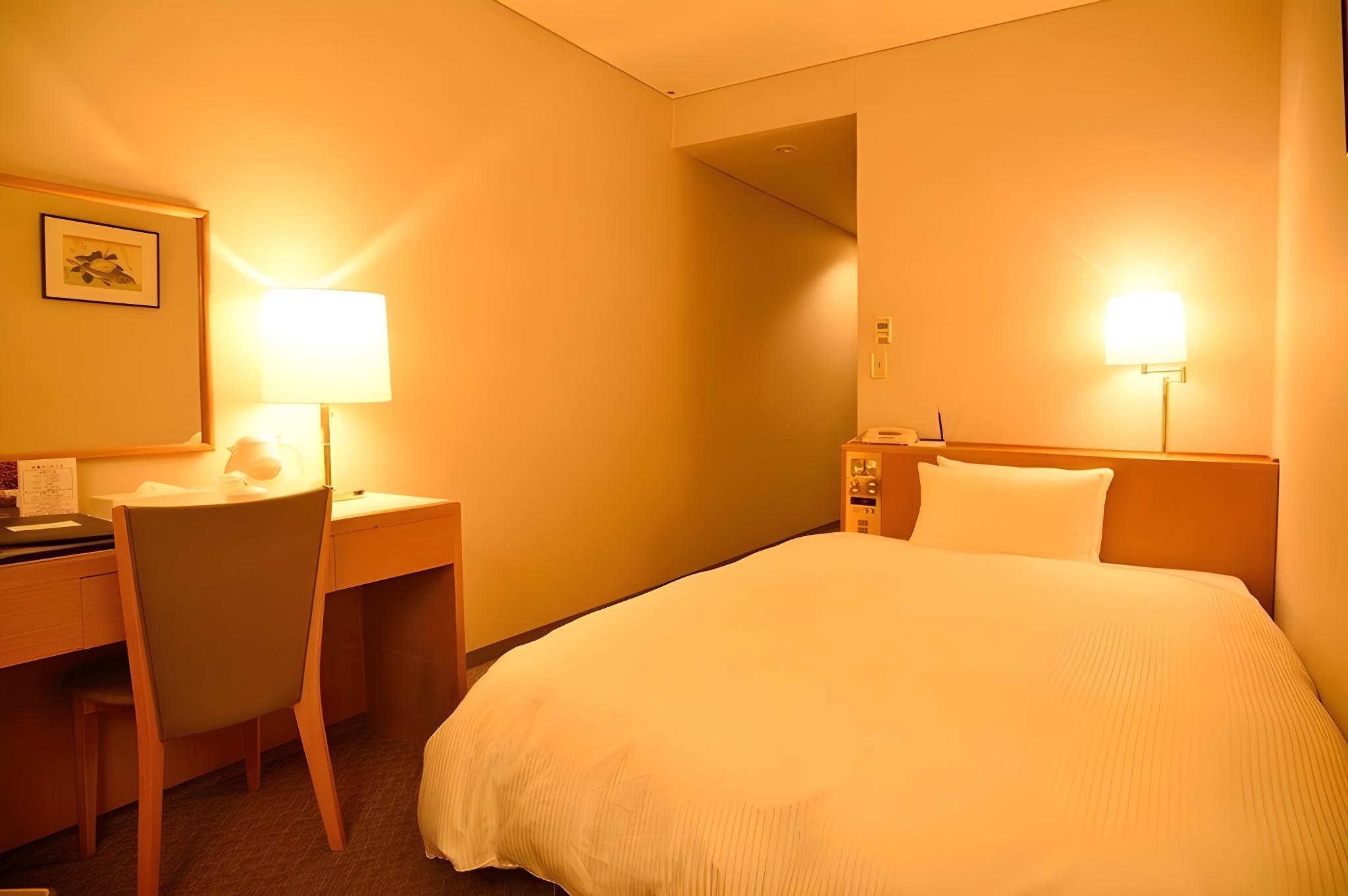 Semi Room, Standard, Semi Double Bed