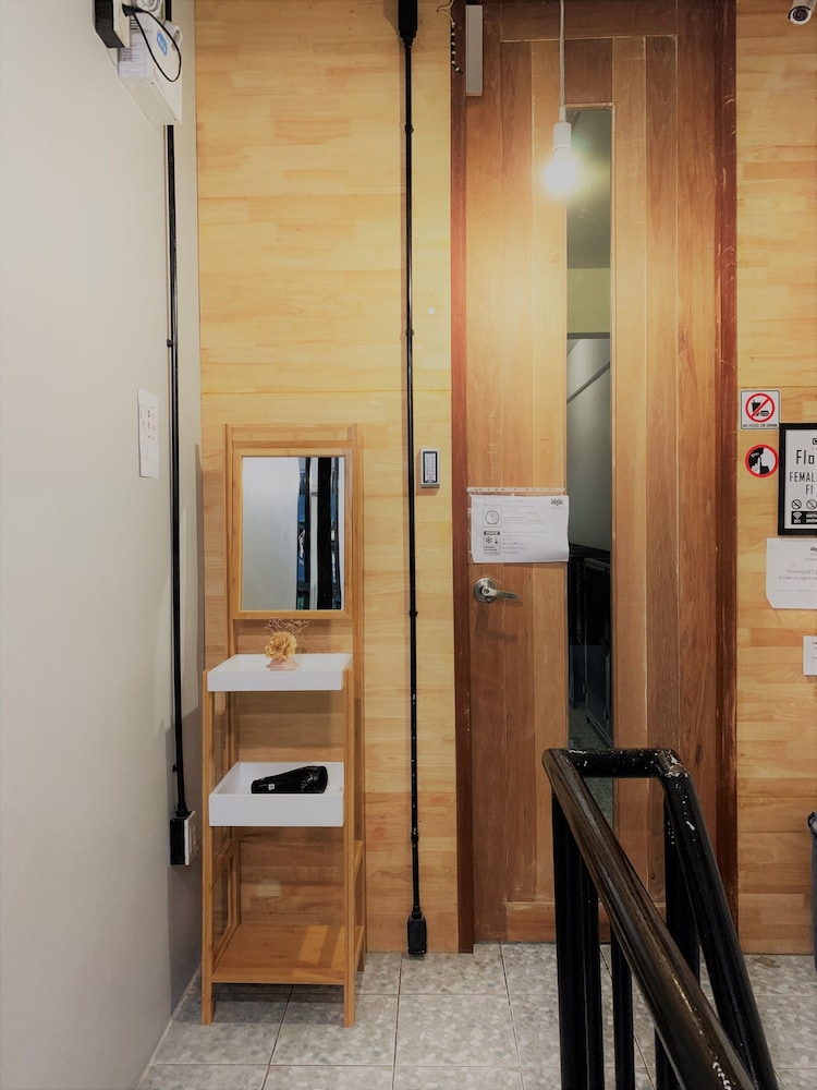 Sleep Owl Hostel 34/37