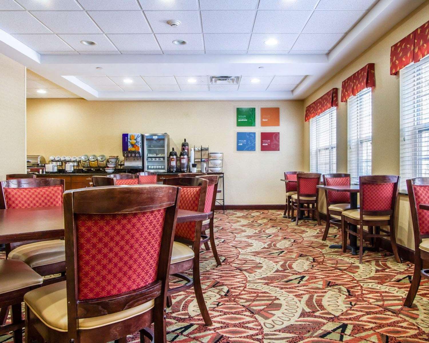 Comfort Inn and Suites Scarborough - Portland 43/55
