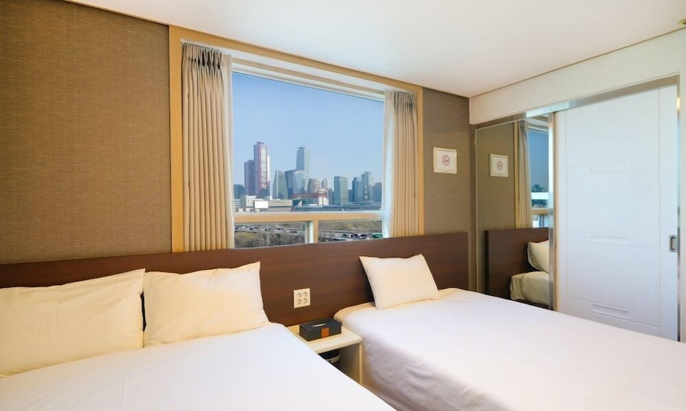 Galaxy Hotel 13/48