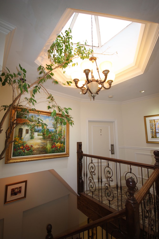 Parc Suites Hotel 6/50