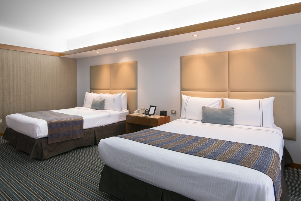 Sonesta Hotel El Olivar Lima 11/63
