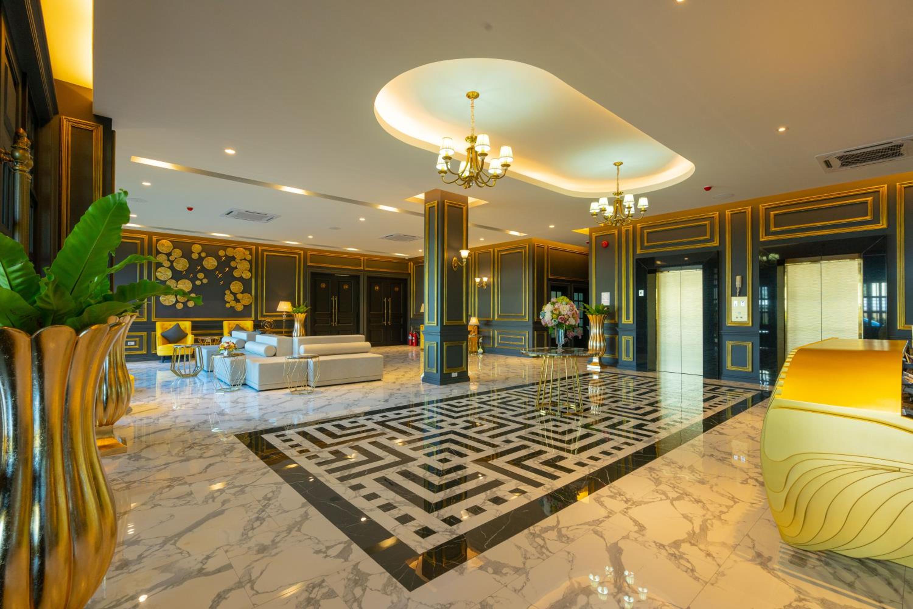 Belle Grand Hotel 11/58