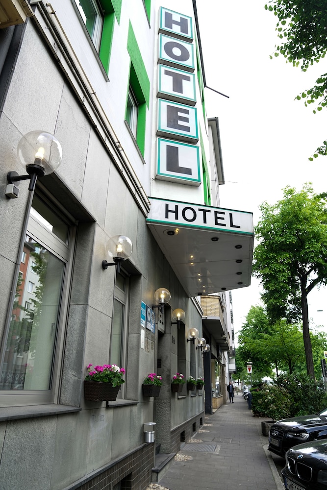 Hotel Schumacher Dusseldorf 2/66