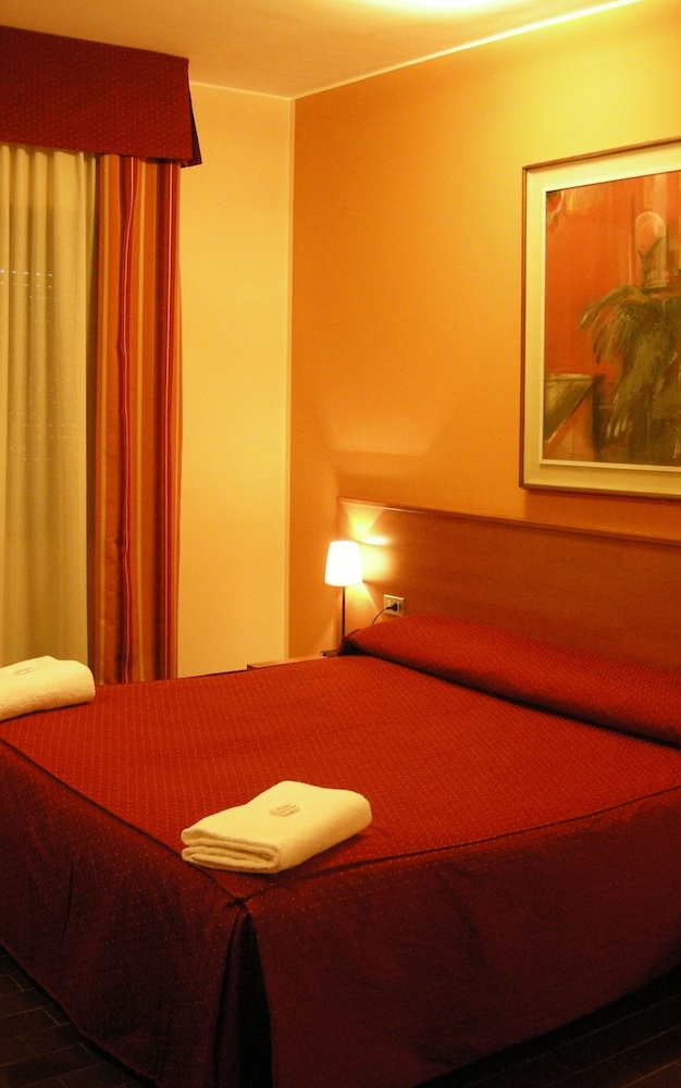 Hotel Forum 35/70