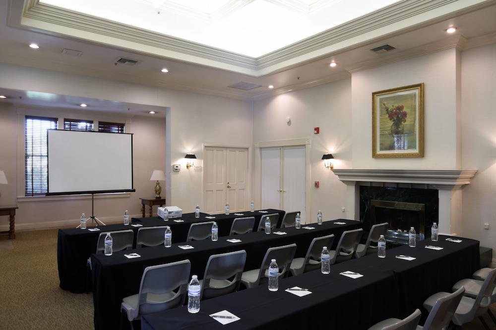 The Steward, Santa Barbara, a Tribute Portfolio Hotel 51/58