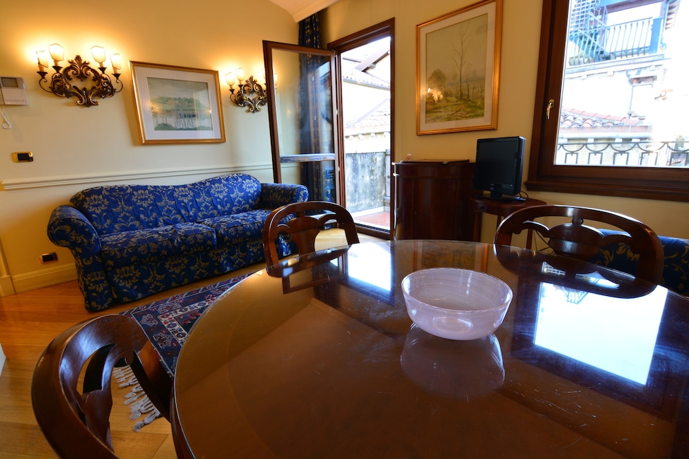 Torre dell Orologio Suites 42/60