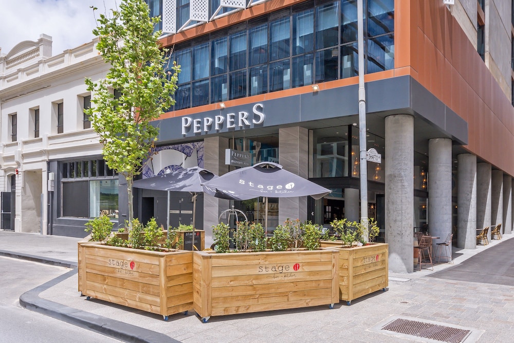 Rydges Perth Kings Square in PERTH