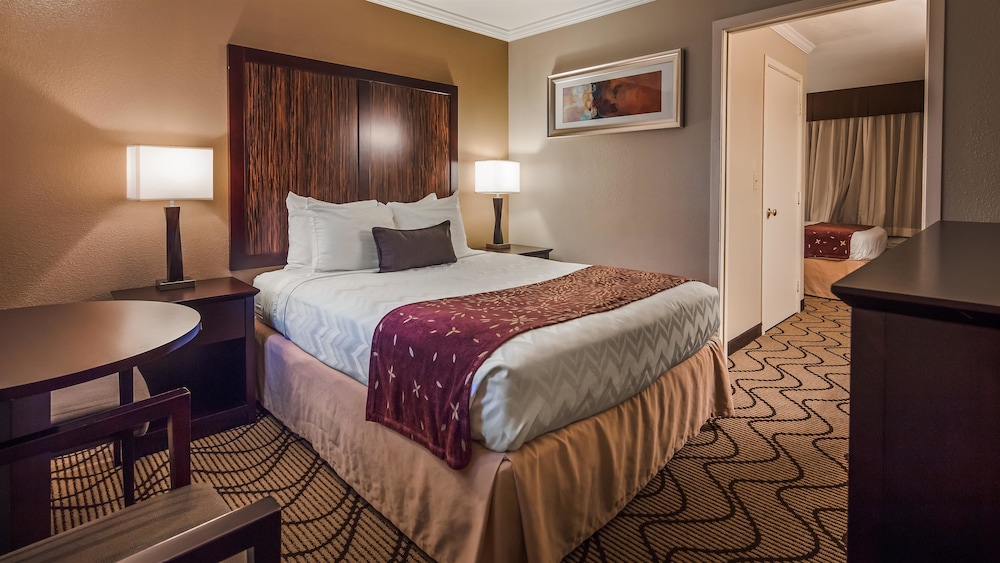 Best Western Plus Orchid Hotel & Suites 15/59