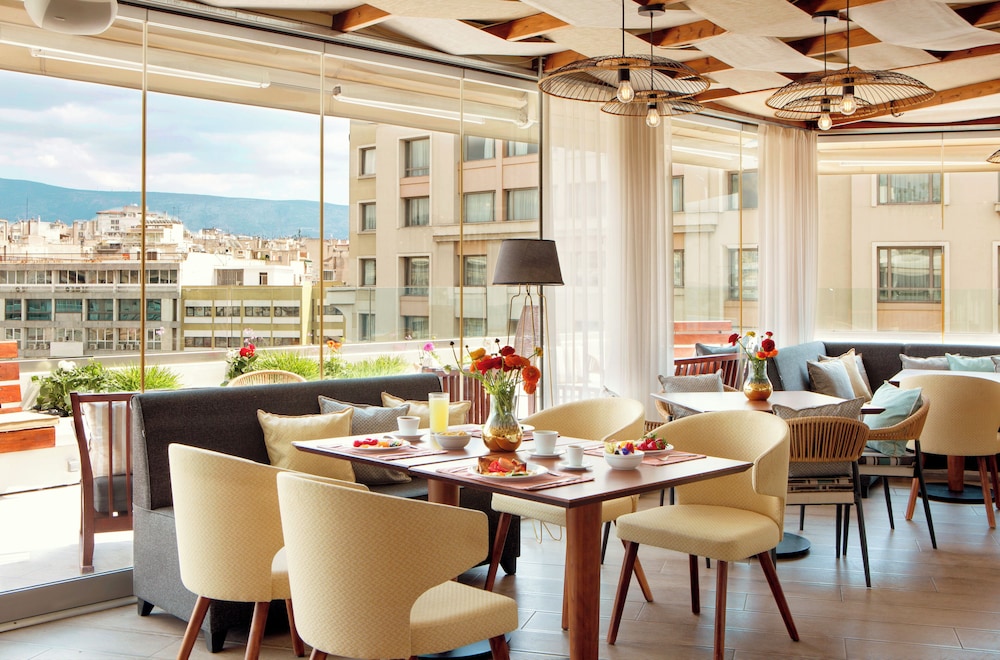 Zeus Essence Wyndham Athens Residence 62/76
