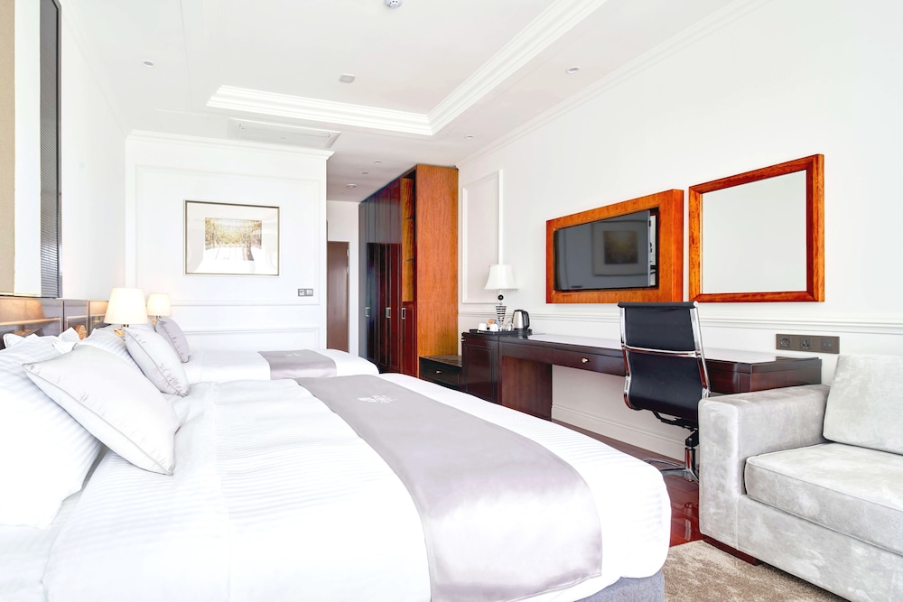 Goldone Hotel And Suites 24/72