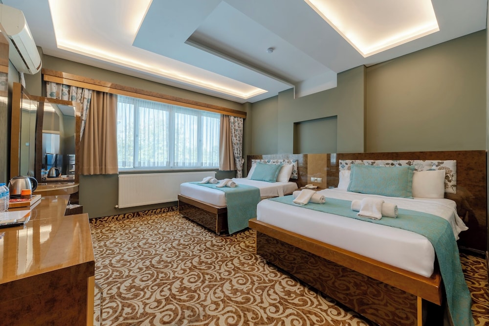 SAPANCA AQUA HOTEL 25/75