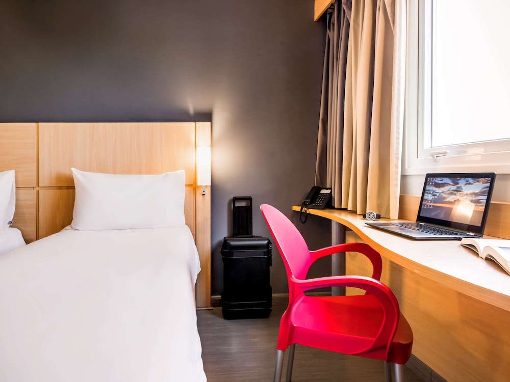 Ibis Marilia 56/64