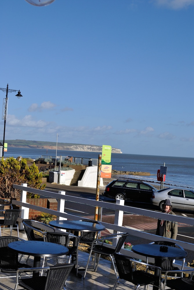The Waterfront Inn 44/50