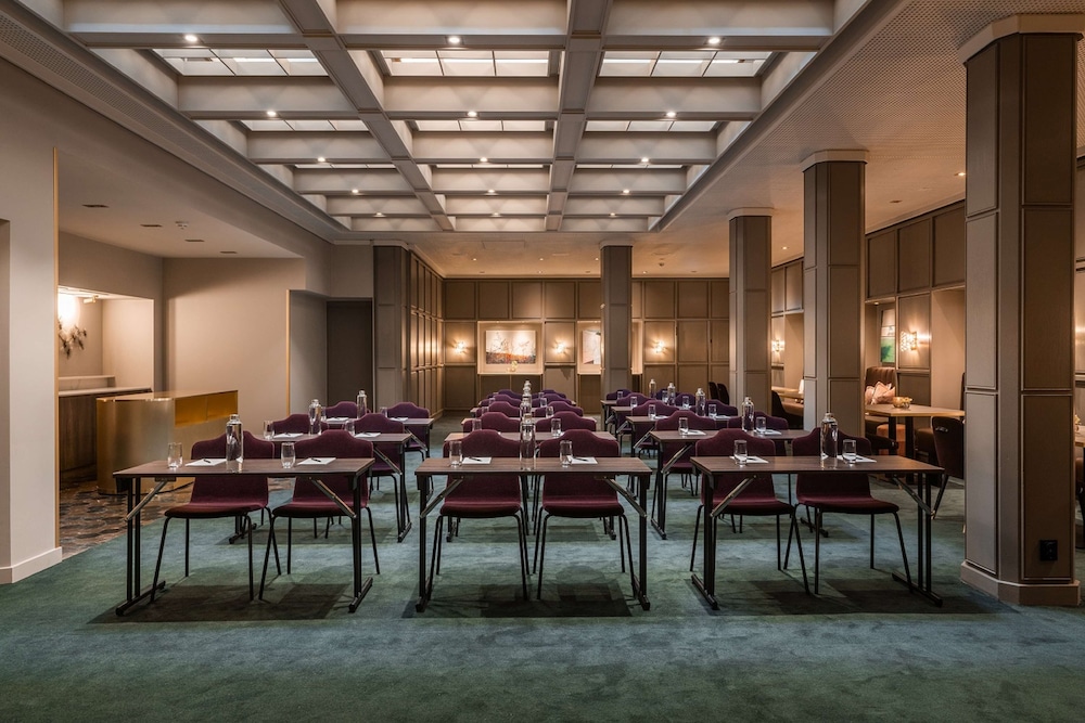Grand Hotel Oslo by Scandic 76/83
