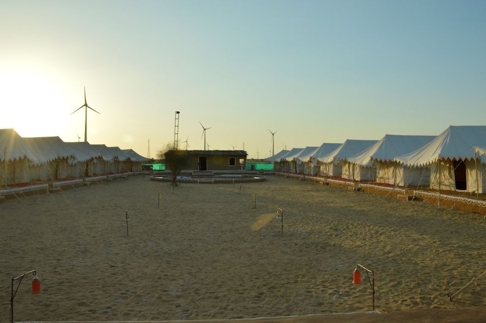 Sand Voyages Camp 12/21