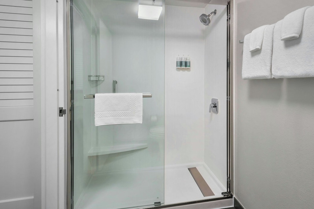 Courtyard by Marriott New Carrollton 42/45