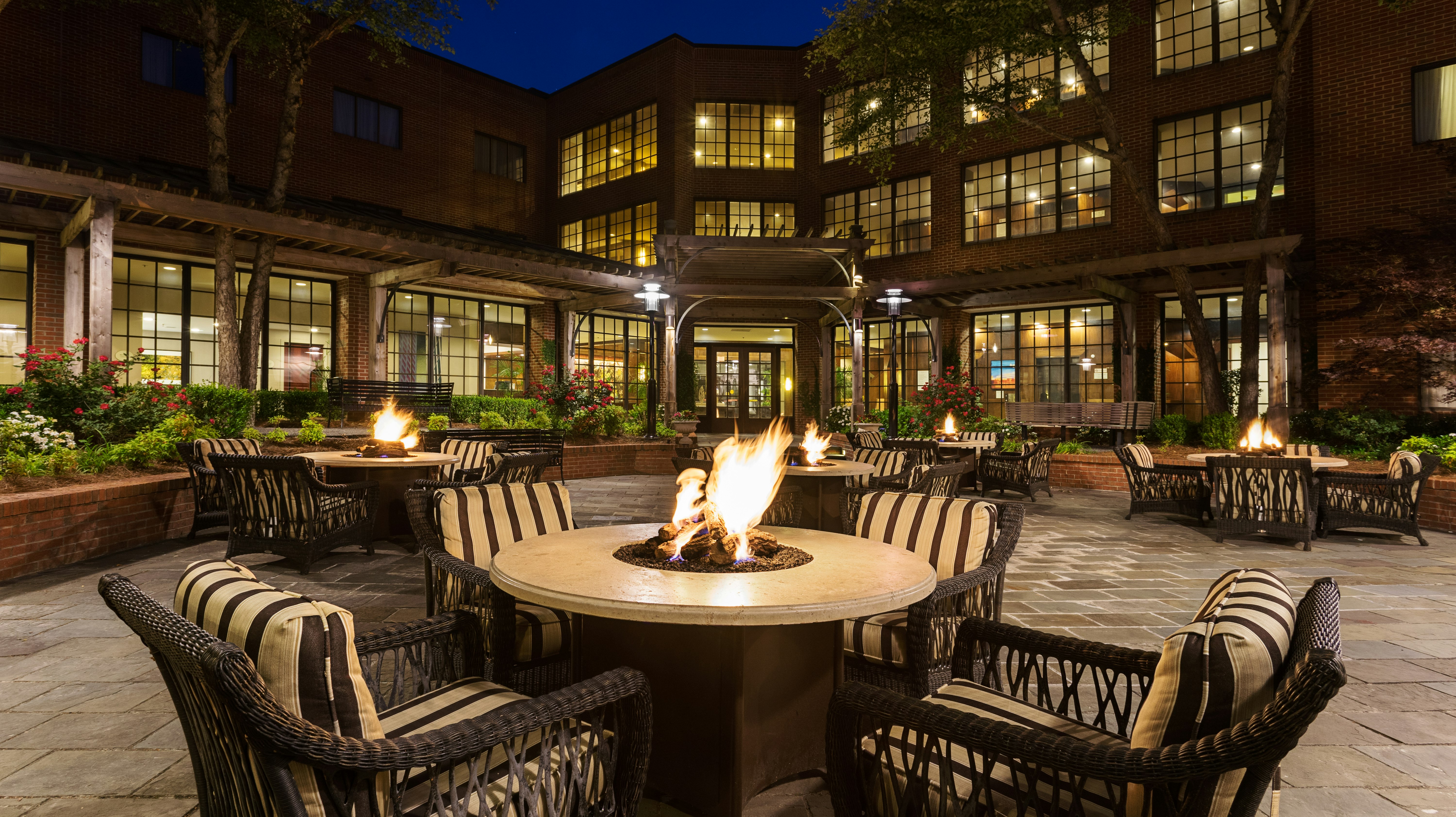 DoubleTree Suites by Hilton Charlotte SouthPark 35/60