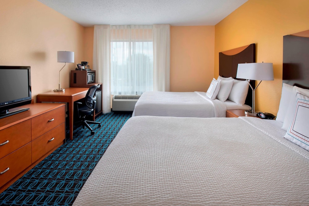 Room at Fairfield Inn Suites Verona, VERONA - NY