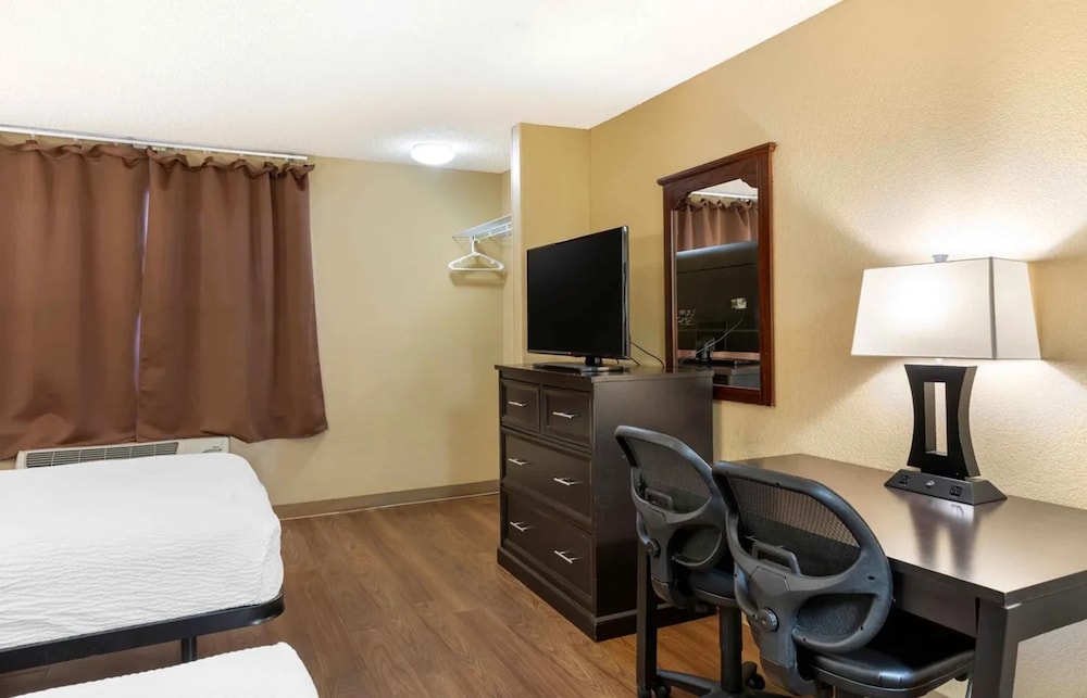 Relax Suites Extended Stay - La Mirada 16/18