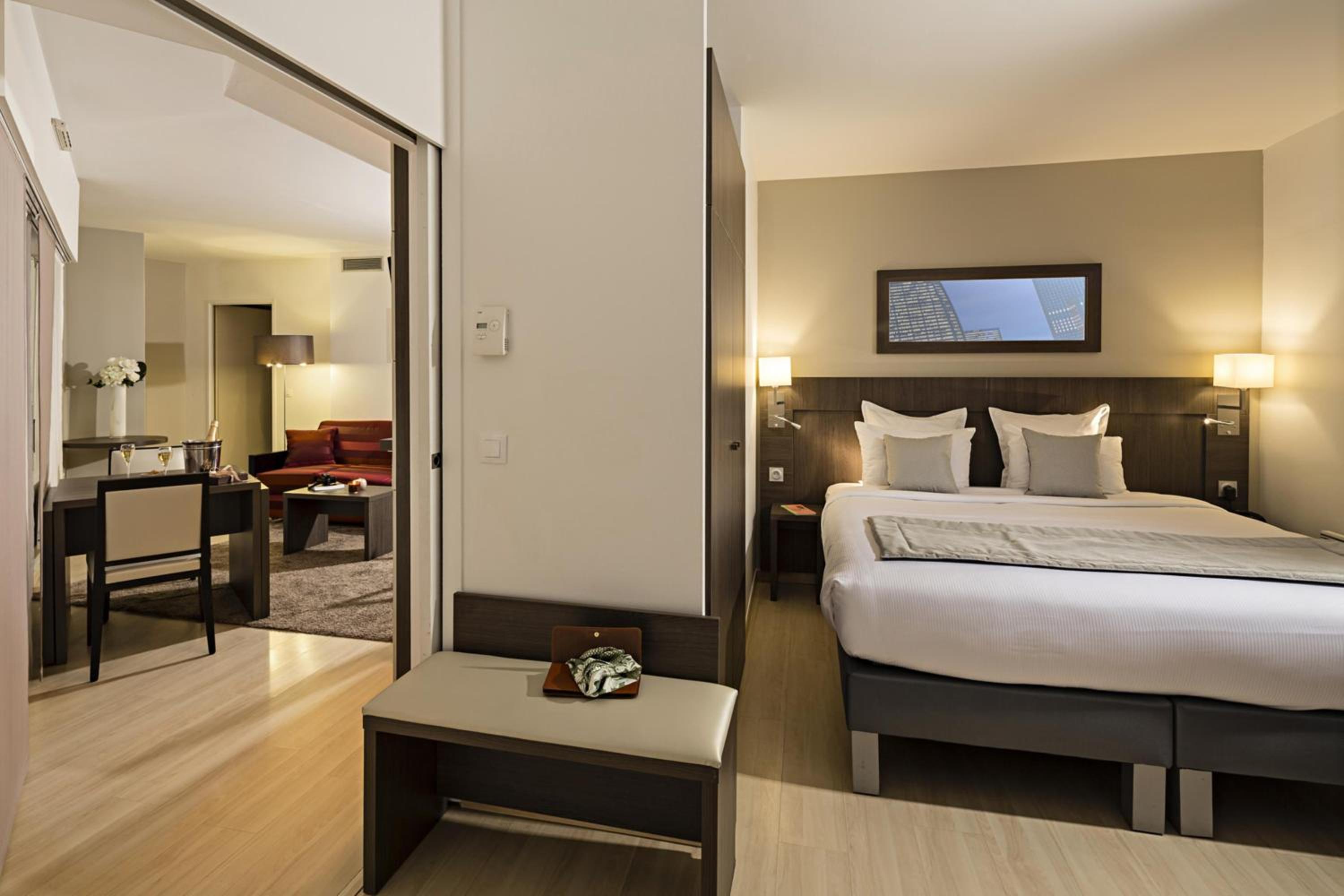 1 BEDROOM, APARTMENT
