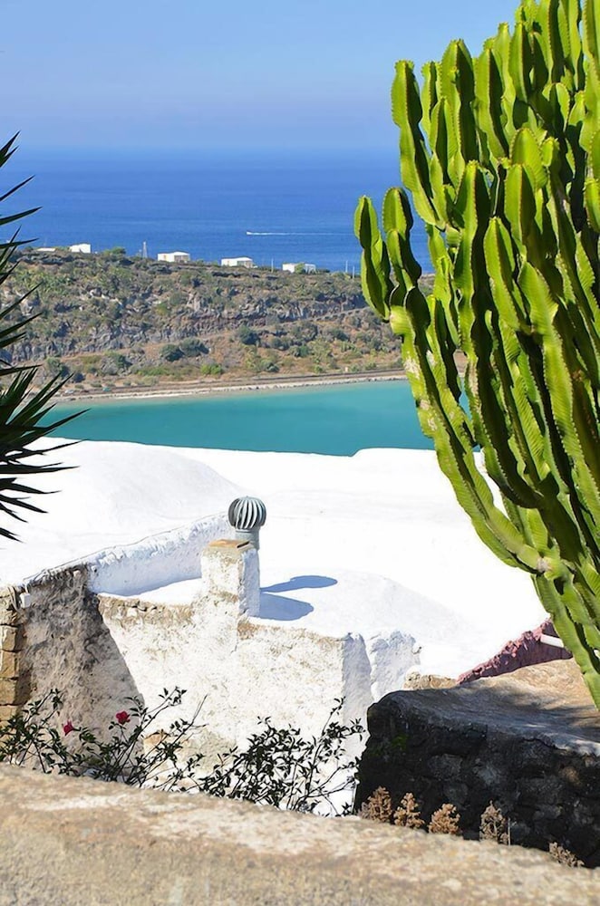 Zubebi Resort 30/50