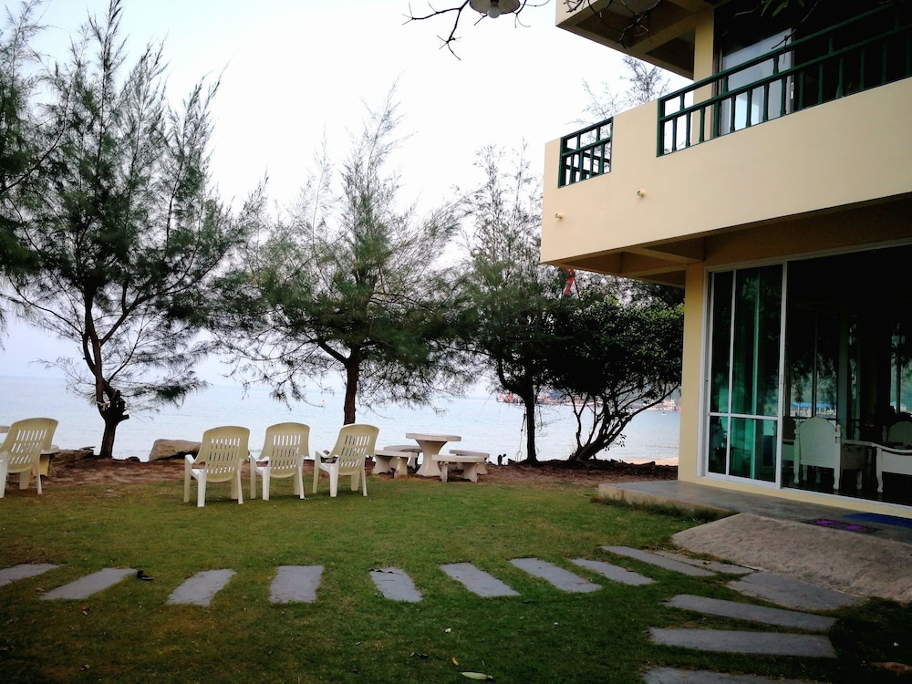 Aow Noi Sea View Resort 43/50