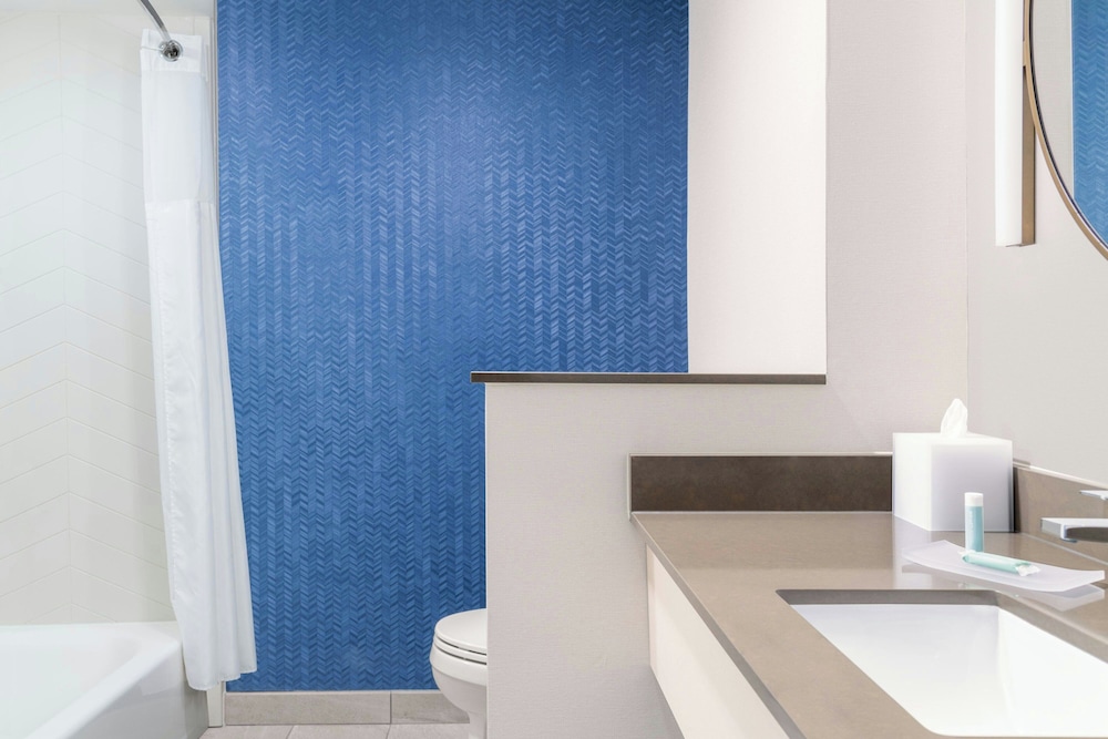 غرفة بسريرين كوين، Fairfield by Marriott Inn & Suites Norfolk 3/3