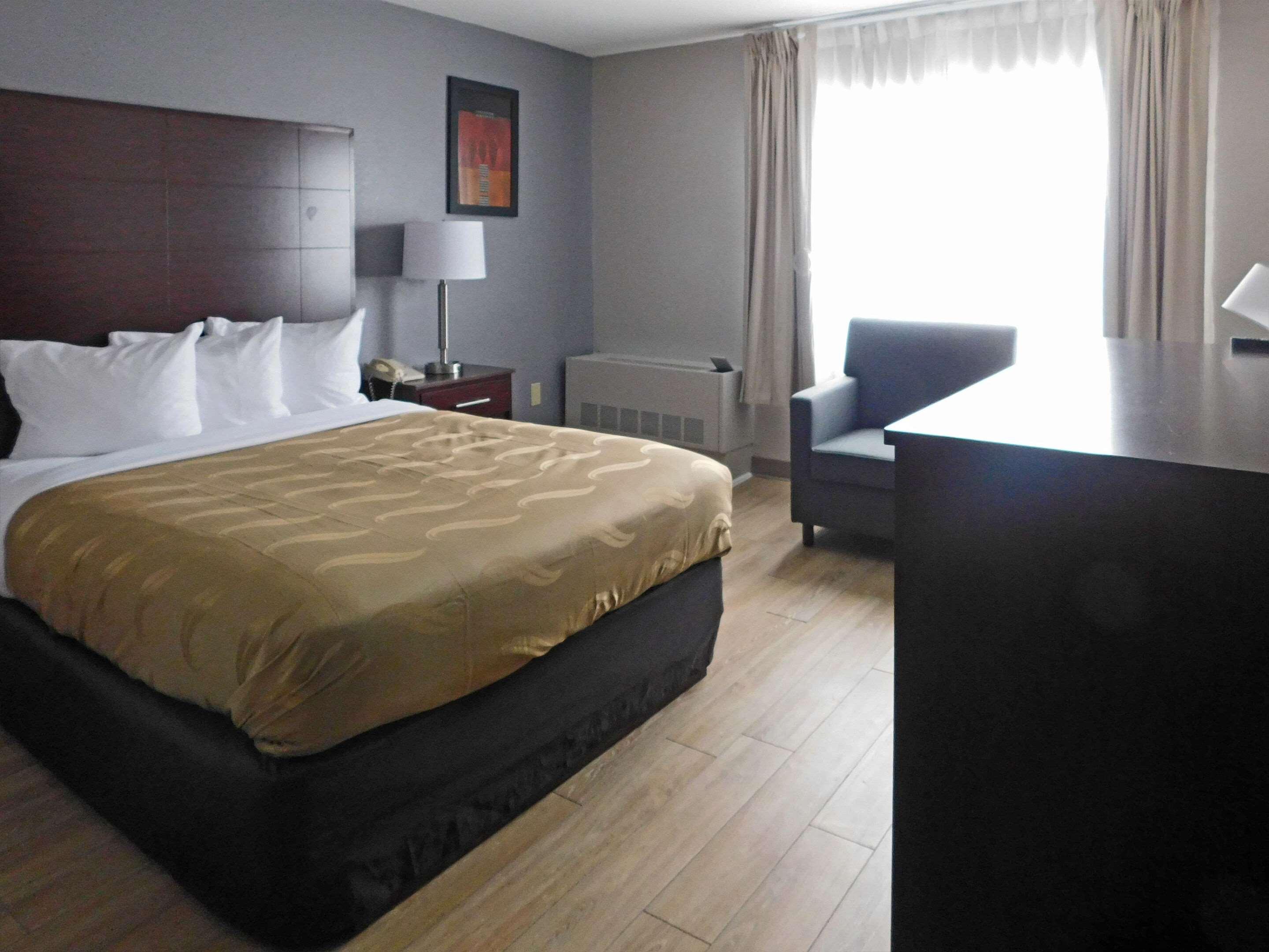 Room, Queen Bed