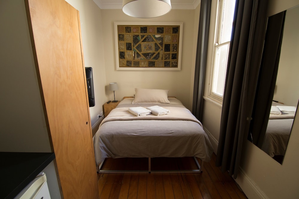Room, Double Bed