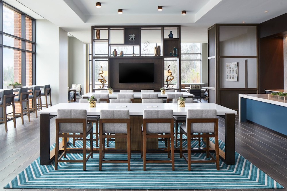 UNC Charlotte Marriott Hotel & Conference Center 34/47