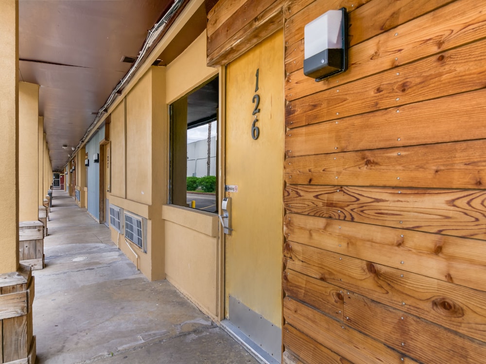 OYO Hotel Houston, TX near Medical Center/NRG Stadium — 4