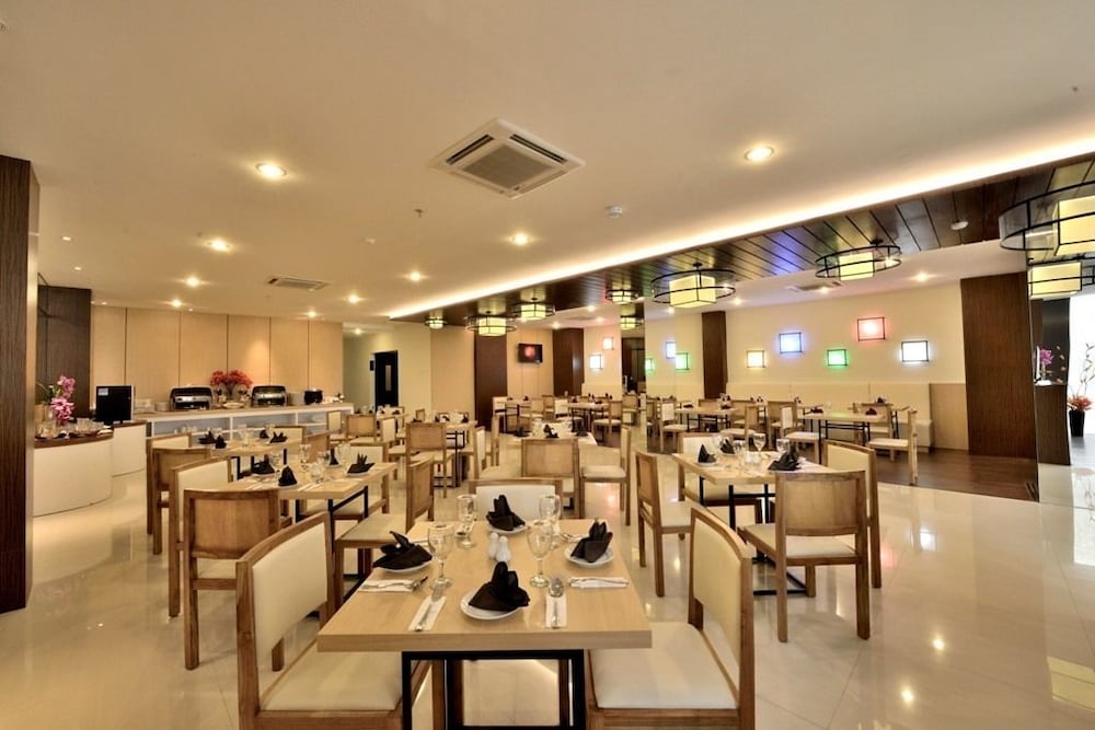 Best Hotel Kedungsari 22/42