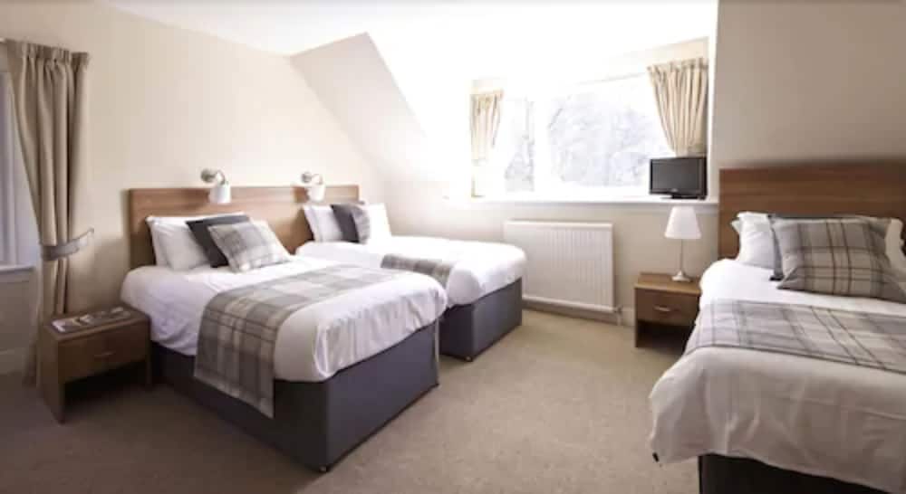 Uig Lodge Hotel 25/59