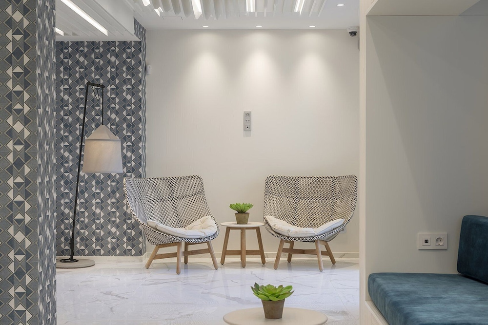 Eurostars Mediterranea Plaza 56/79