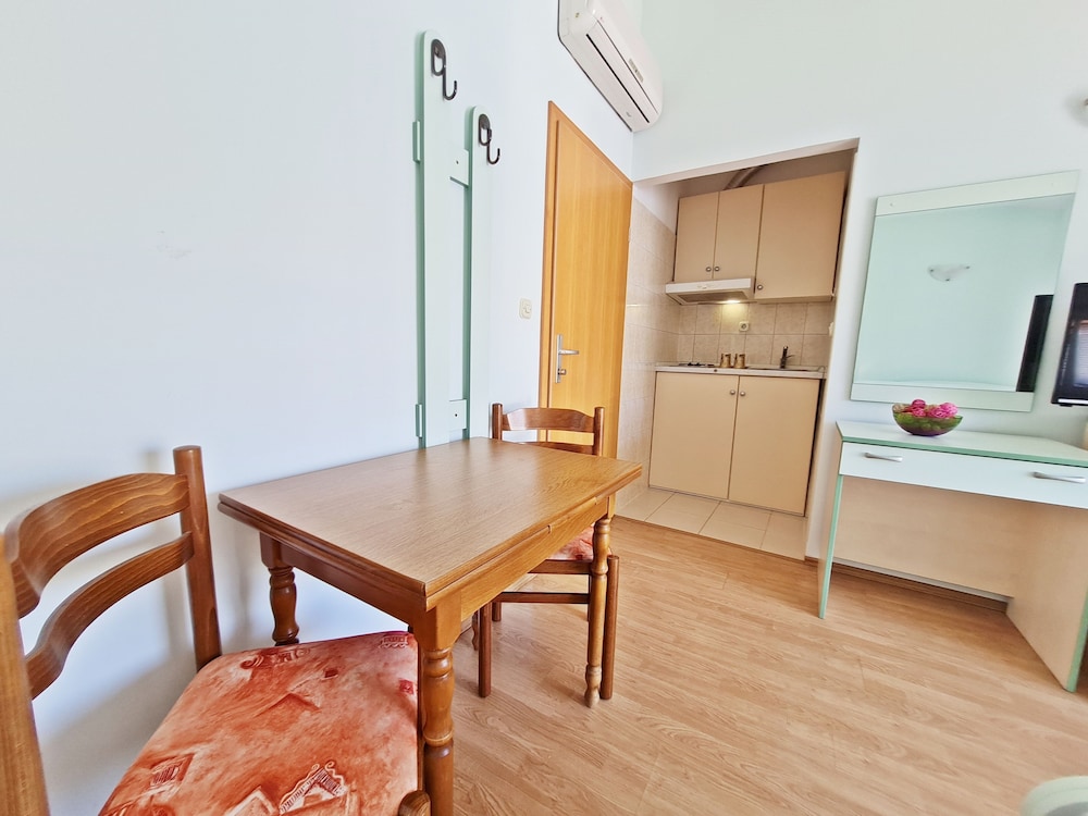 APARTMENTS ROOMS PORAT 29/47
