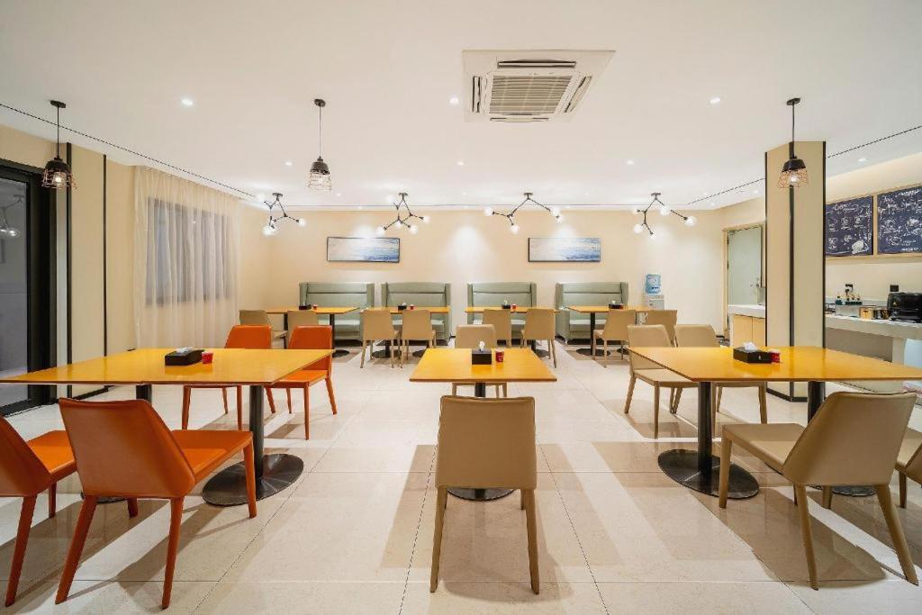 City Comfort Inn (Dali Railway Station) 45/55