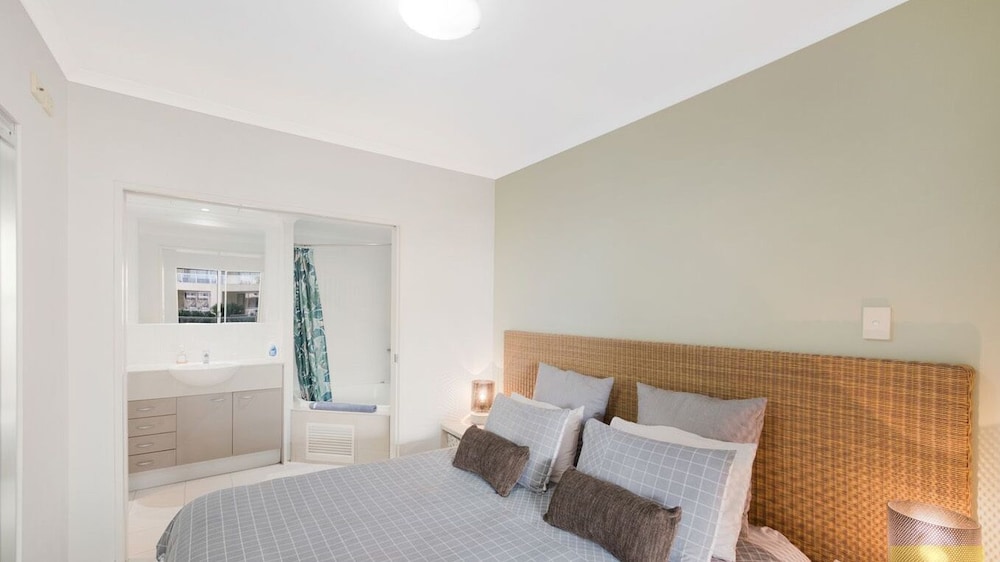 Mantra Ettalong Beach 26/71