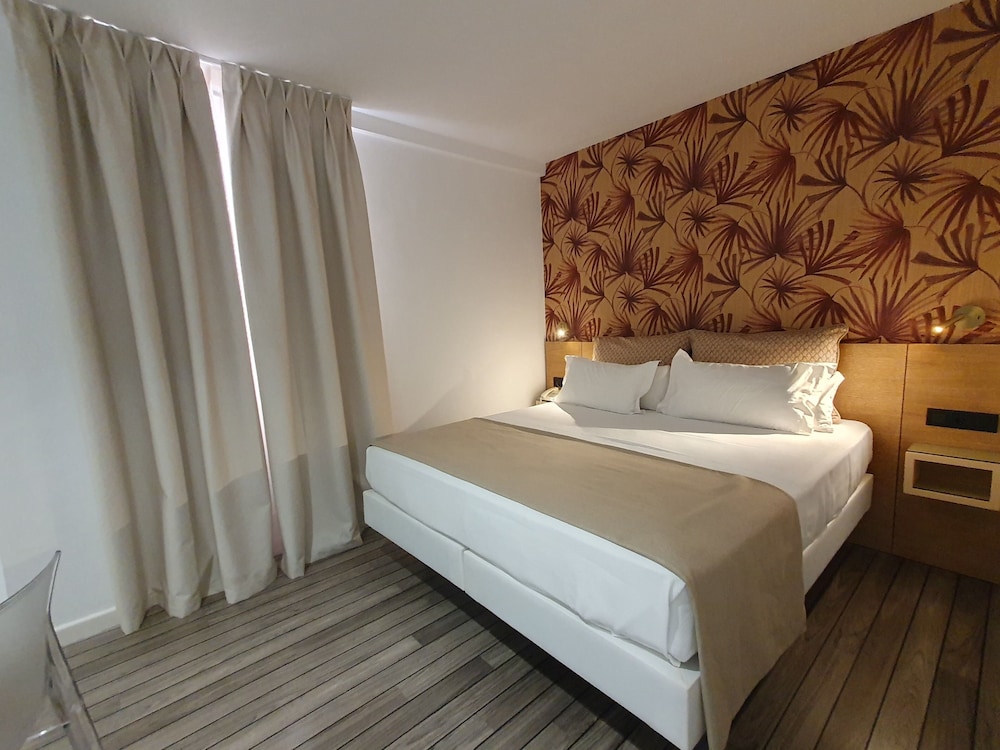PREMIUM, DOUBLE BED