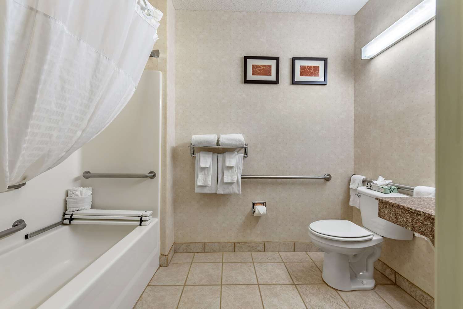 Comfort Suites Castle Rock - Denver South 35/35