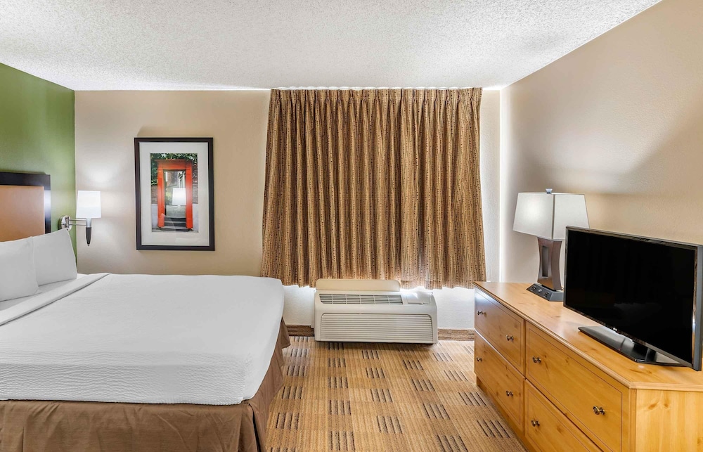 Extended Stay America San Francisco-San Carlos 27/67