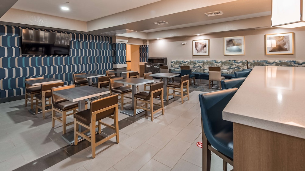 Best Western Plus Safford 33/43